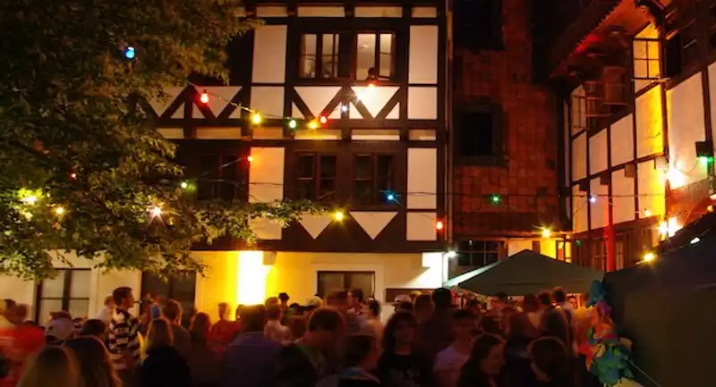 Abbildung Kneipe im Michaelishof